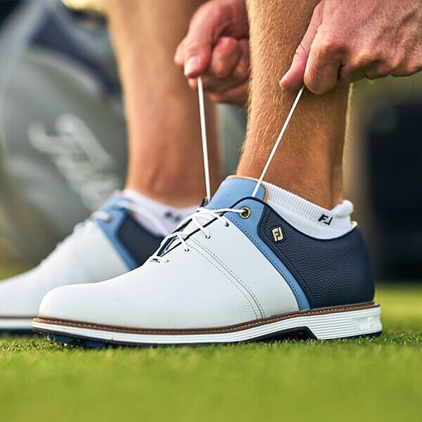 Chaussure de golf : guide d'achat pour tous, homme, femme, enfant