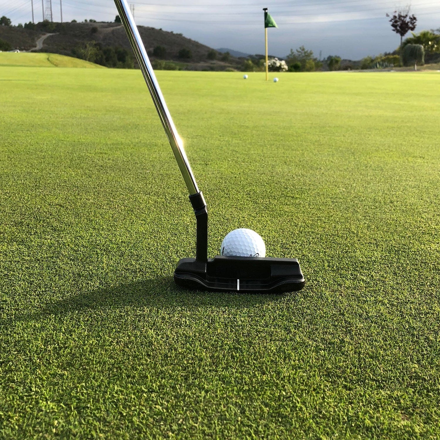 Maîtrisez le green avec le putter de golf parfait : astuces et conseils